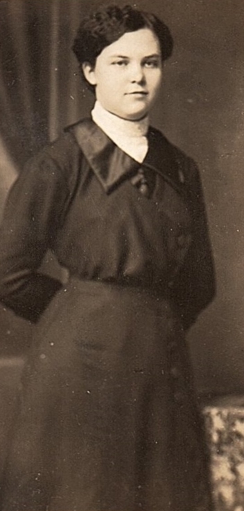 Fanny Meta (Janssen) Roos, 1914