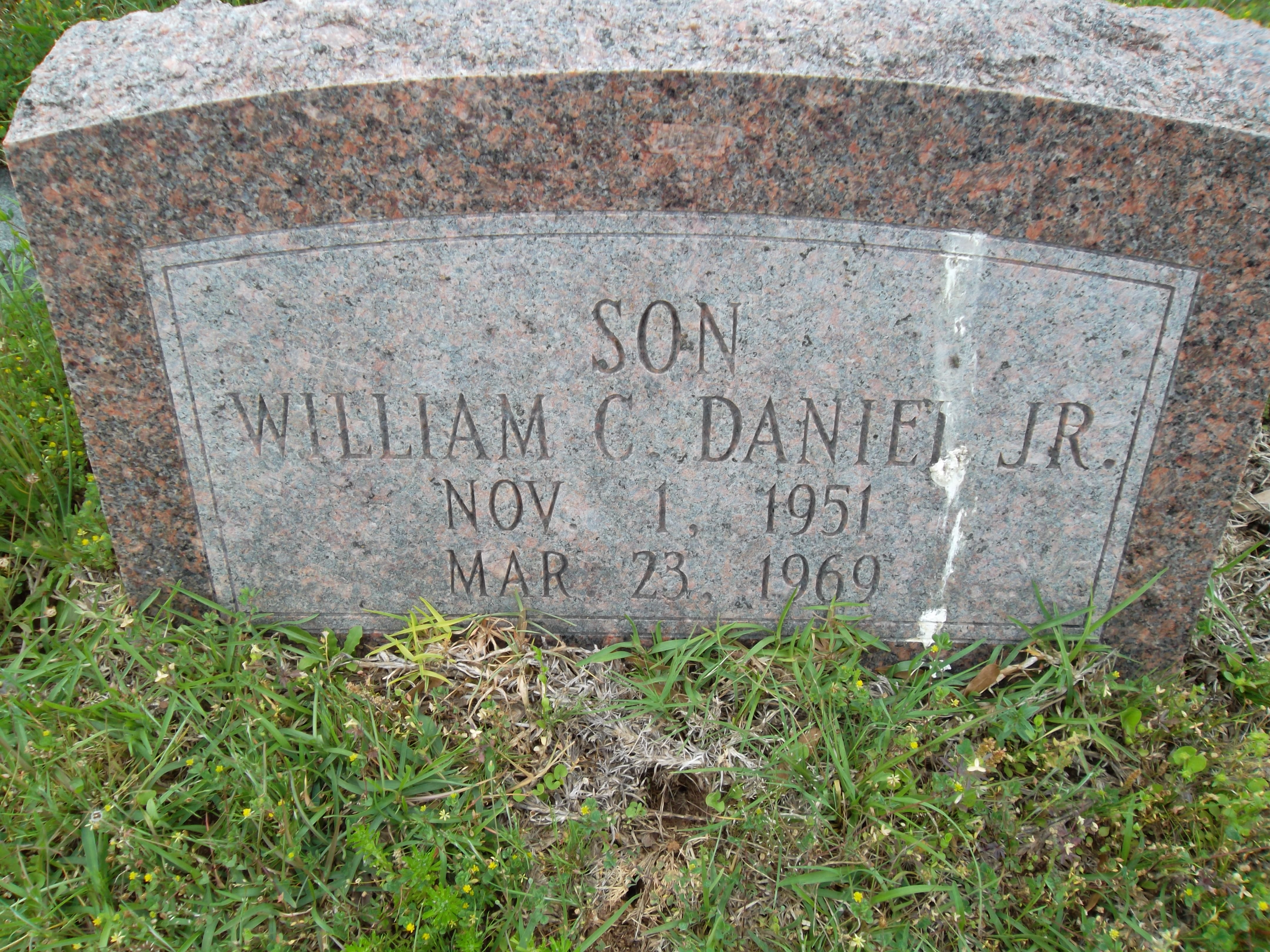 William Clyde "Billy" Daniel Jr Gravesite