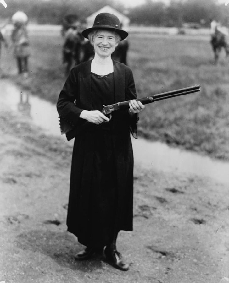 Annie Oakley with Buffalo Bill Gun