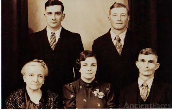 Everett Malone's Family