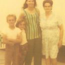 Aunt Almina Jenevieve Owen-Lefler with niece Donna Joyce Owens and two of Donna's kids