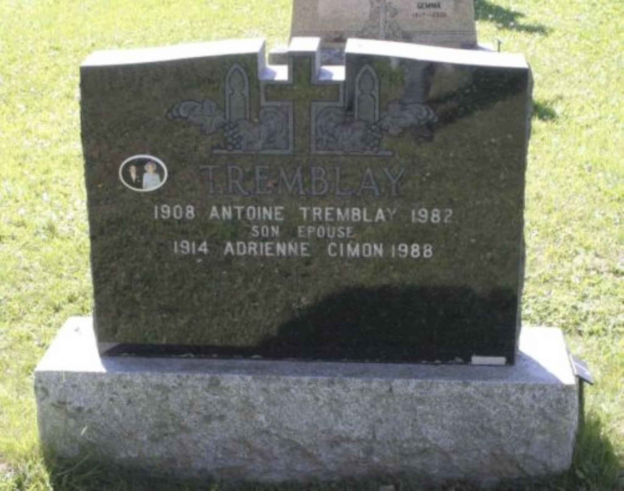 Adrienne Cimon gravesite