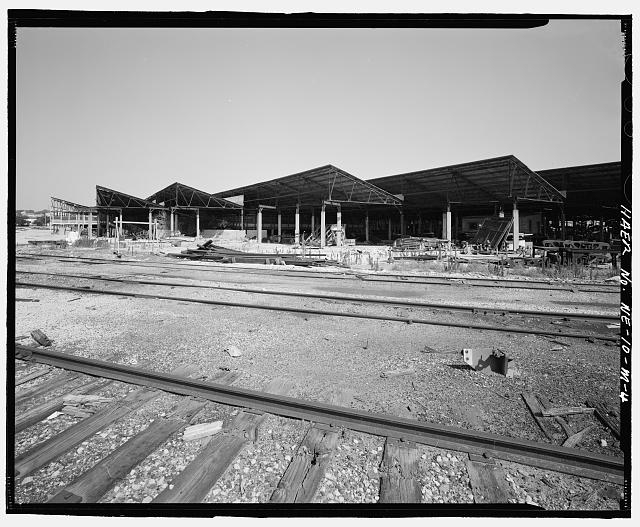 4. East end. View to northwest. - South Omaha Union Stock...