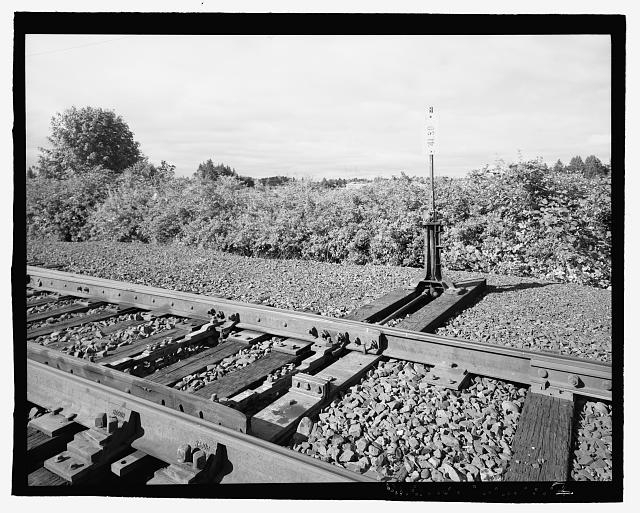 Detail view of frogs and switch mechanism - Oregon...