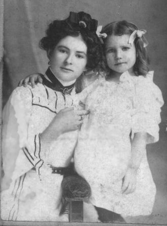 Mamie Hohl Gum and siter viola Hohl