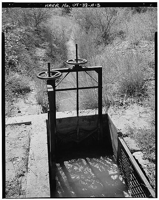 3. VIEW OF LATERAL OVERFLOW GATE, LOOKING SOUTH - Zion...