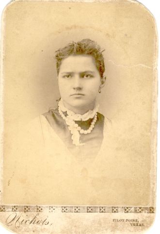 young Curnutt woman