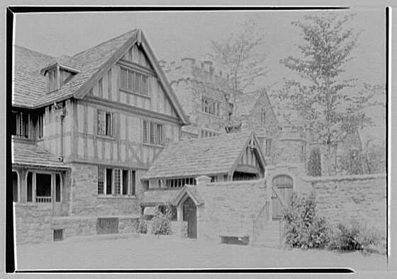 Clarence McK. Lewis, Skylands Farm, residence in...