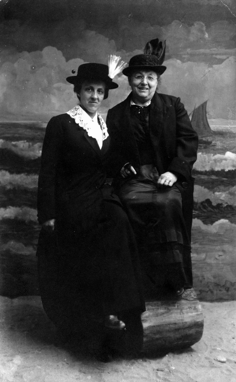 Martha Schrader and Clara Petermann