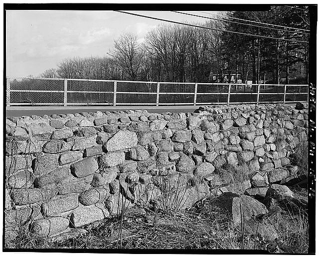 16. DETAIL VIEW OF COBBLESTONE PARAPET, LOOKING SOUTHEAST...