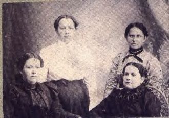 Tussinger Sisters