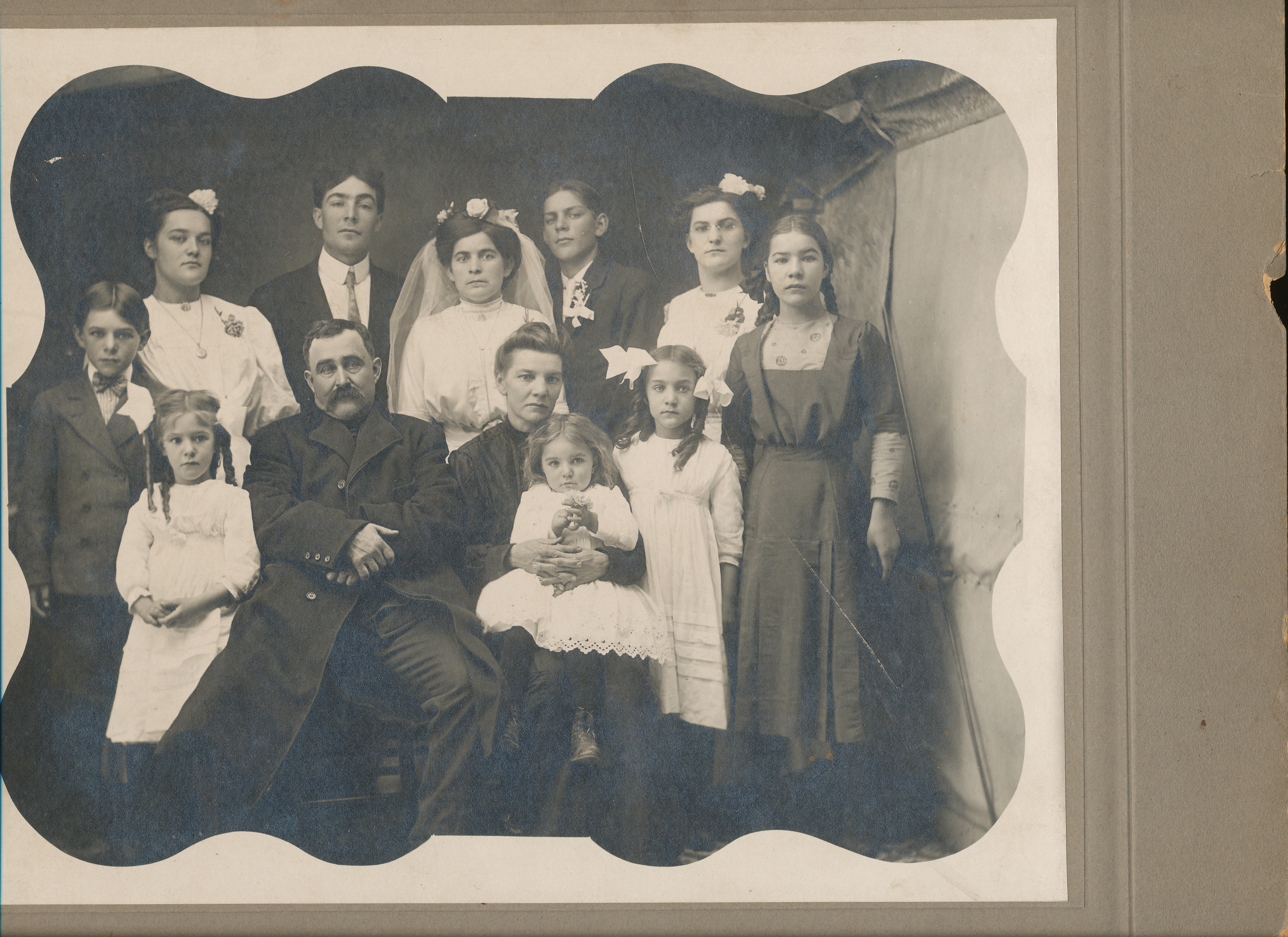 Johaan M. & Caroline (Zahm) Ringlein Family, Nebraska 1911