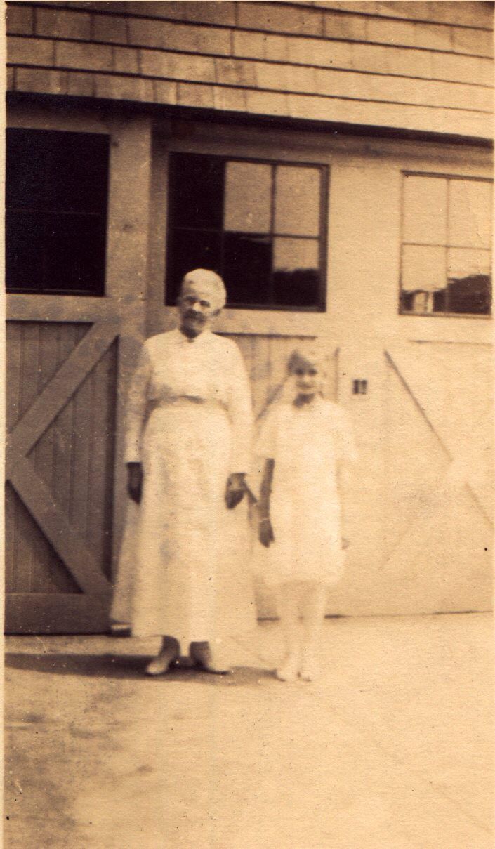 Edith with Grandma Drobisch