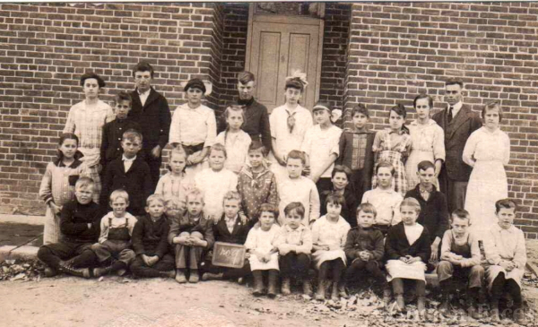 Nellie Wolfcale & Buckeye School 1915