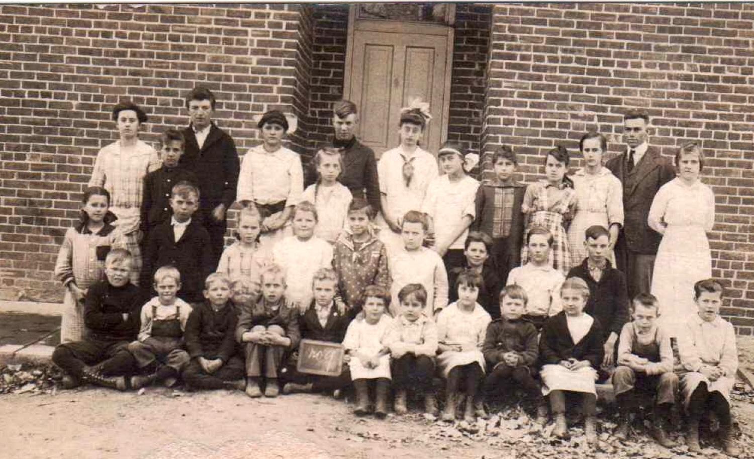 Nellie Wolfcale & Buckeye School 1915