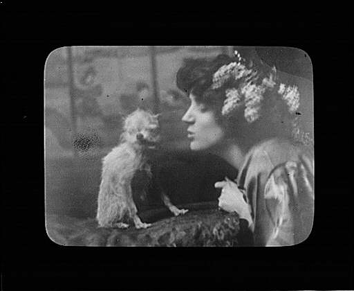 Portrait photograph of Mrs. Patrick Campbell