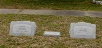 Arthur,baby and Pearl Norvell's Headstones