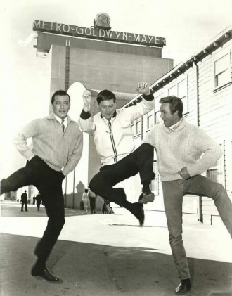 Harve Presnell, Robert Goulet and Robert Morse