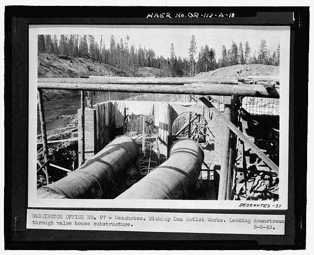 DESCHUTES. WICKIUP DAM OUTLET WORKS. LOOKING DOWNSTREAM...