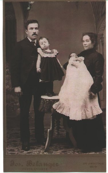 Joseph and Azilda (Meunier) Campeau with my grandmother Antoinette at 3 years old and her brother Charles Ludger Campeau. 1903