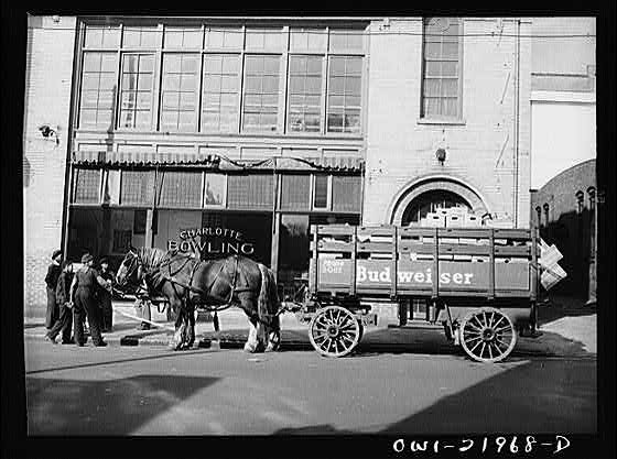 Charlotte, North Carolina. Beer wagon