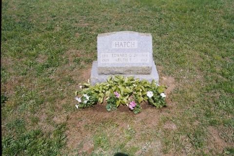 Edward & Ruth Hatch gravesite