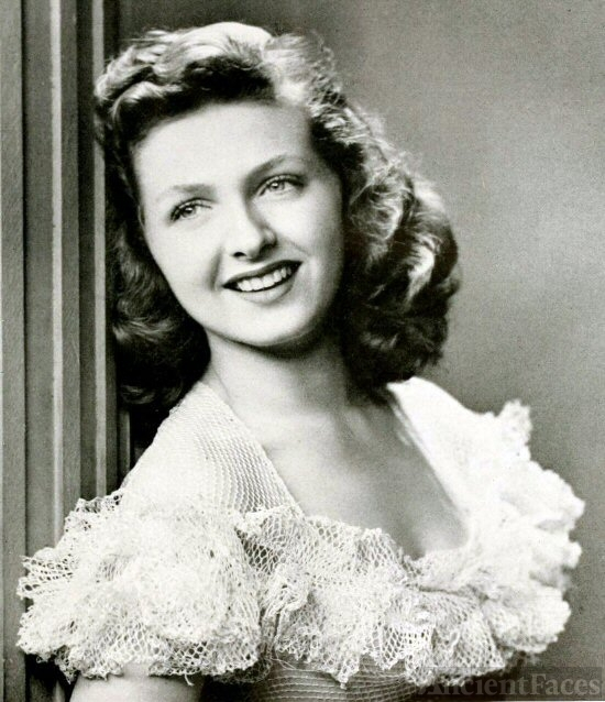 Arlene Wagstaff, Athens Ohio, 1946