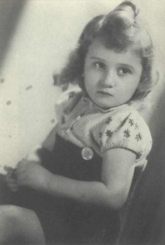 A photo of Betty Ascher