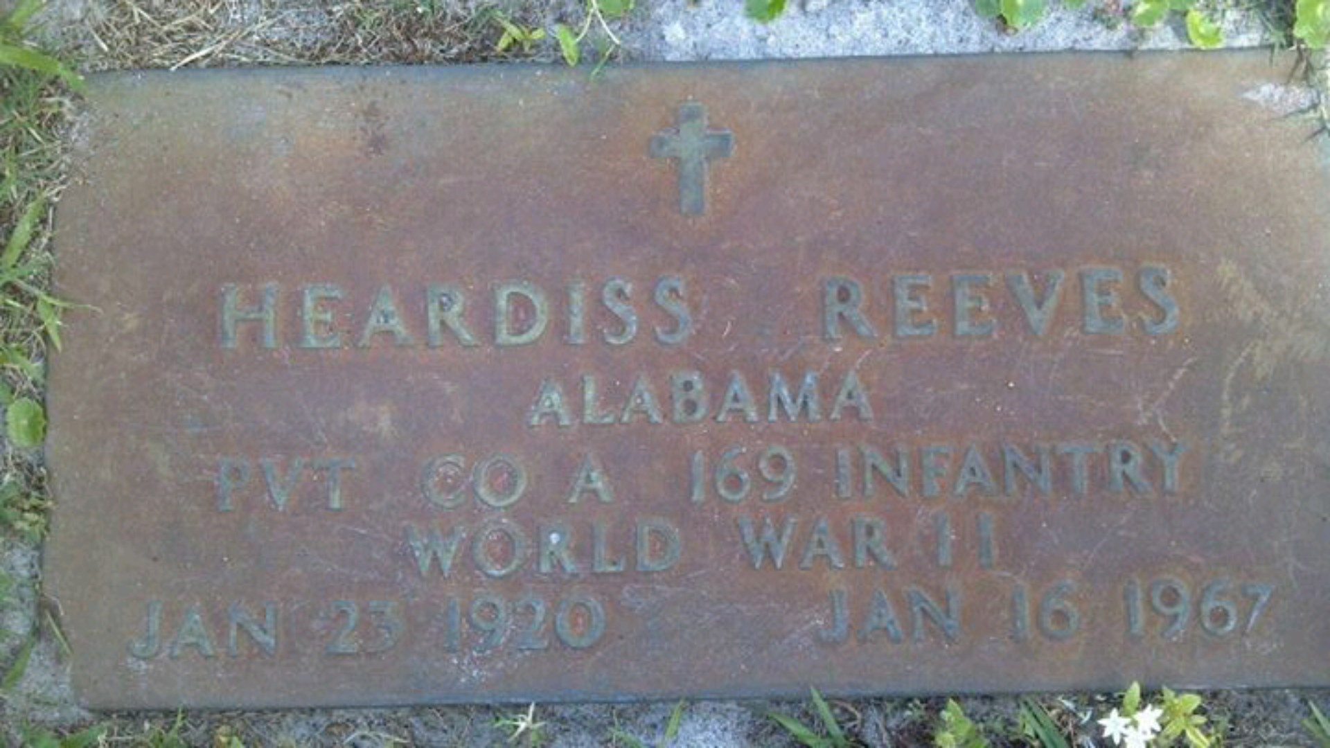 Heardiss Reeves Gravesite