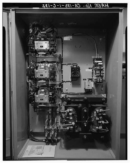 132. INTERIOR OF HYDRAULIC PUMPING UNIT RELAY BOX ON...