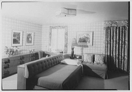 D. Platoff, residence at 1 Pond Park Rd., Great Neck,...