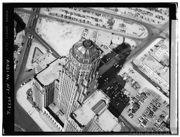 2. AERIAL VIEW - Buffalo City Hall, 65 Niagara Square,...