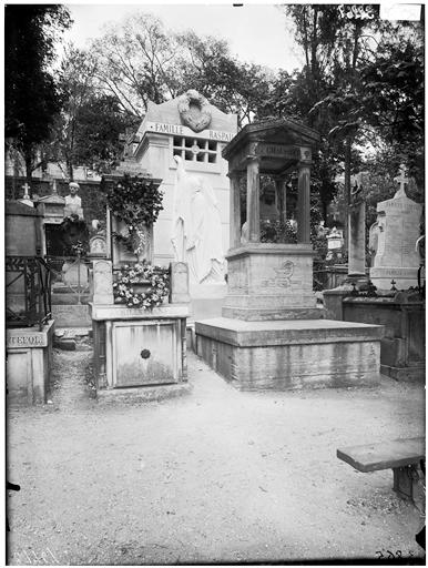 Francois-Vincent Raspail's Tombstone