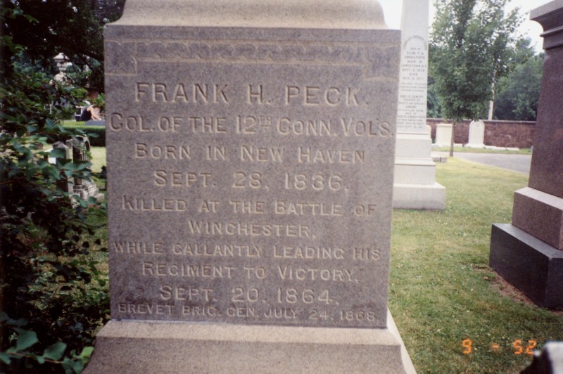 Frank H Peck Tombstone
