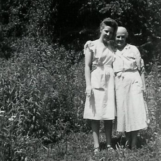 Jennings Mother and Daughter