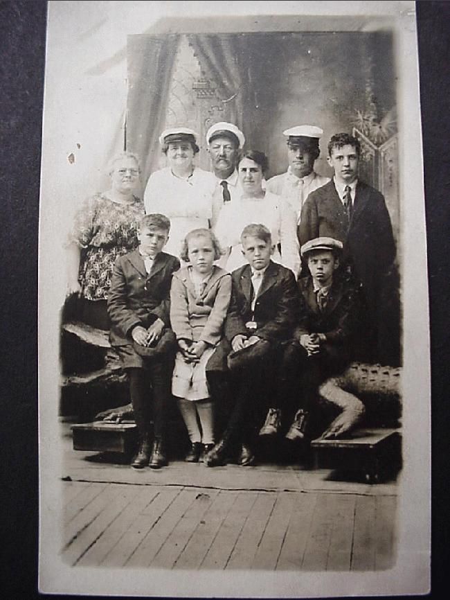 Susie Drake Rutherford & family circa 1917