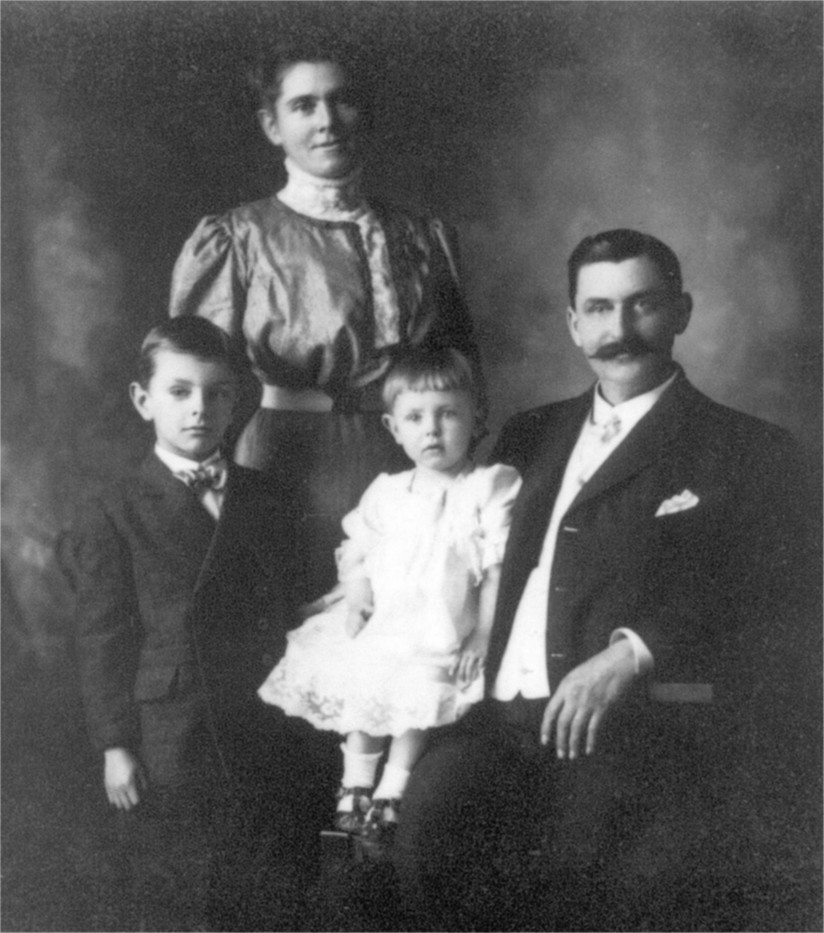 Clyde H. Cobb Family, 1910