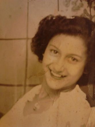 Esclovon and Brown woman