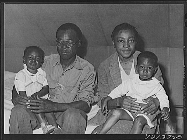 Family of farm workers who live at the FSA (Farm Security...