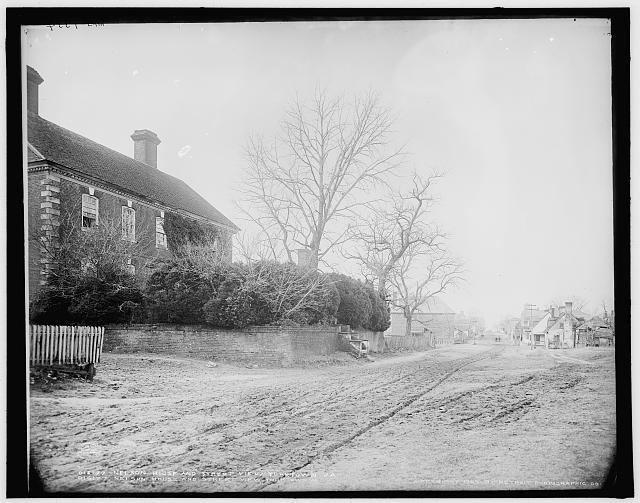 Nelson House [i.e. York Hall] and street view, Yorktown, Va.