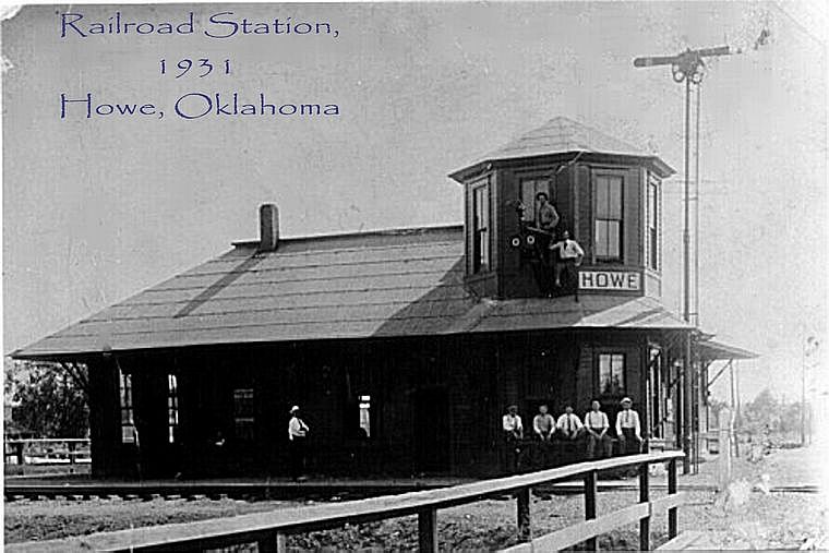 Howe, Oklahoma - Railroad station
