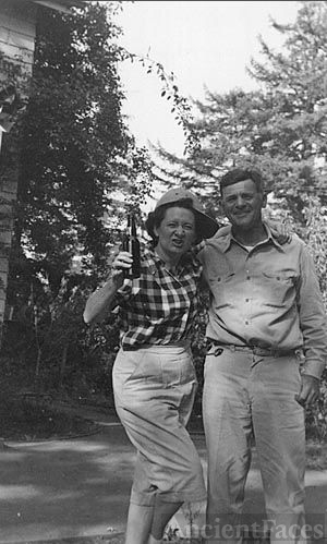 Hollis J. Kroetch & Connie Barrett