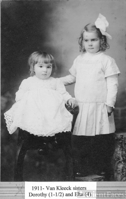 Dorothy and Elta Van Kleeck, 1911