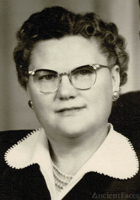 Pearl Schmidt Martinitz