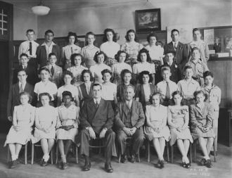 1944 8th Graders from PS 14 Richmond