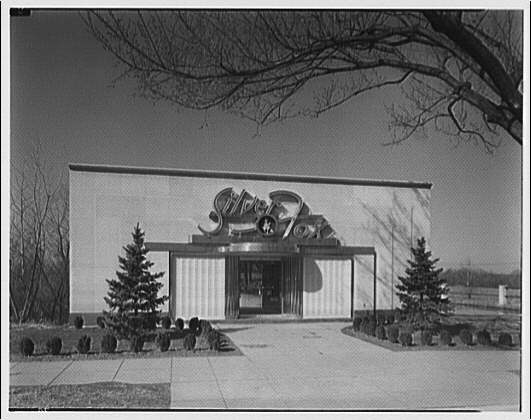 Griffith Consumers Co. Exterior of Silver Fox, 5324...