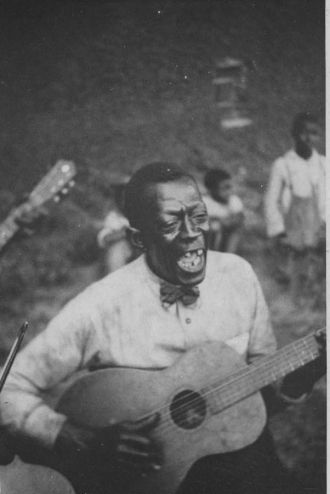 Blues Singer Stavin' Chain, 1934