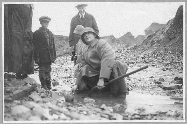 Lindeberg panning gold in a shovel at Pioneer Mine