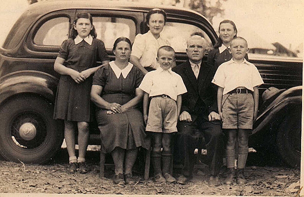 Chlopicki family, 1945