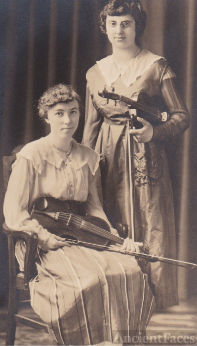 Ruth Williams